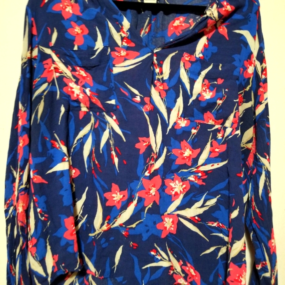 Blouse Liz Claiborne blue with pink flowers linen long sleeve v neckline size XL